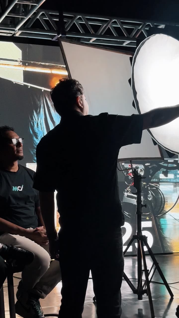 Story de cobertura do curso de iluminação cinematográfica de Alziro Barbosa, em Fortaleza.
