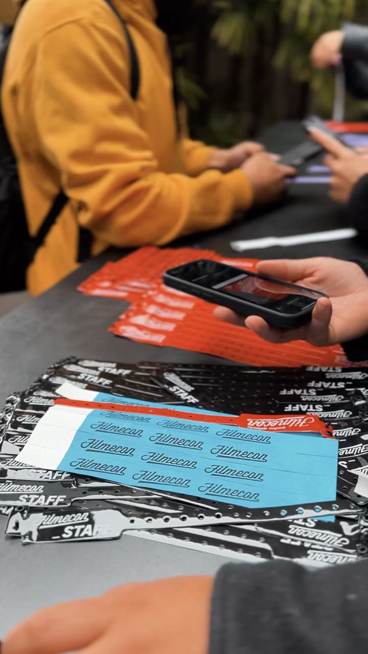 Story de cobertura da abertura do FilmeCon 2025.